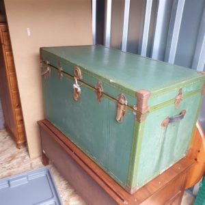 Storage Trunk/Box/Ottoman – . / Large / . / Green