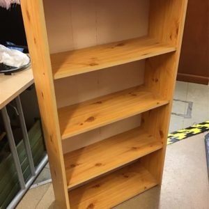 Bookcase – 4 Shelves – . / . / Wood / .