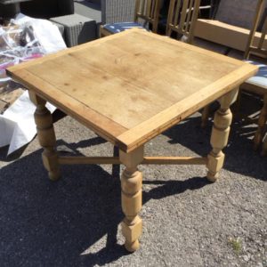 Dining Table Large – . / Large / Wood / .