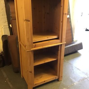 Shelves/Bookcase Large – . / . / Wood / Tan