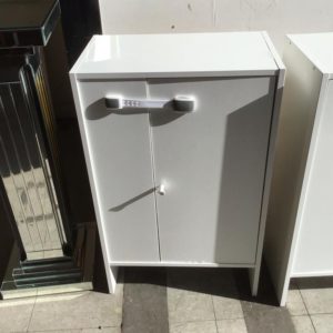 Cabinet Small – . / . / Wood / White