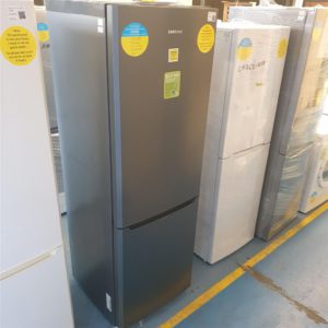 Fridge/Freezer – over 5 ft (3.A1) – RL38SBTB – Samsung / . / . / .