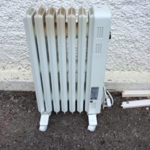 Electric oil filled radiator  – . / . / Metal / White