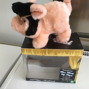BRICABRAC Pop Idol The King of Pigs EACH