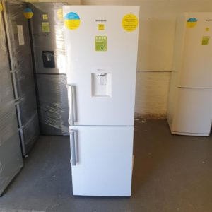 Fridge/Freezer – over 5 ft (2.A) – RB29FWJNDSA – Samsung / . / . / .