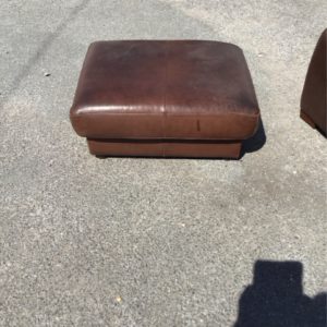 Stool/Pouffe – . / . / Leather / Dark Brown