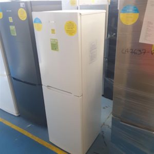 Fridge/Freezer – over 5 ft (3.A1) – HCS5172WK – Hoover / . / . / .