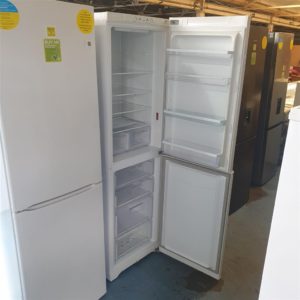 Fridge/Freezer – over 5 ft (2.A) – FF200BLP – Hotpoint / . / . / .