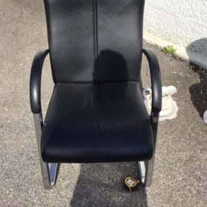 Office Chair – . / Medium / Leather / Black
