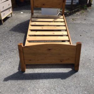 Single Bed Complete – . / . / Wood / Tan