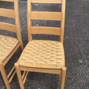 Chair Dining/ Kitchen – . / . / Wood / Tan