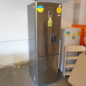 Fridge/Freezer – over 5 ft (2.A) – Samsung / . / . / .