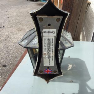 Outside Light – . / Medium / Metal / .