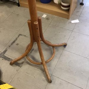 Hat and coat stand – . / . / Wood / Pine