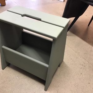 Stool – . / . / Wood / Green
