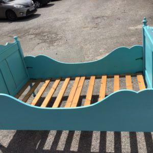Bed Base Single Victorian – . / . / Wood / Light Blue
