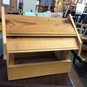 Bird Box – . / . / Wood / .
