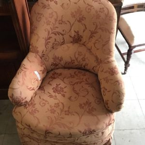 Armchair – . / Medium / Fabric / .