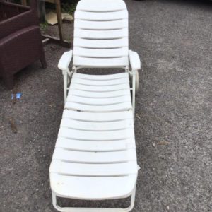 Garden lounger – . / . / Plastic / White