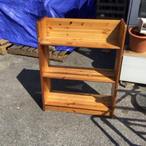 Shelves/Bookcase Small – . / . / Wood / Tan