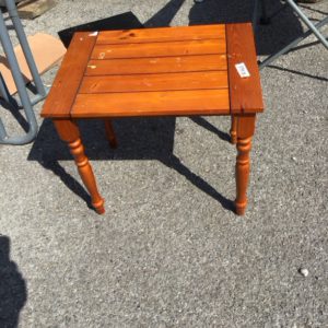 Table Coffee/ Occasional – . / . / . / Tan