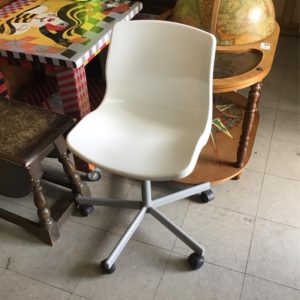 Office Chair – . / . / . / White