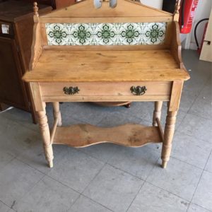 Dressing Table – . / . / Wood / Beige