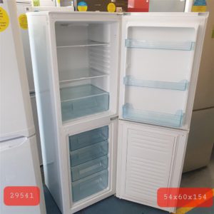 Fridge/Freezer – over 5 ft (2.A) – LFC55W16