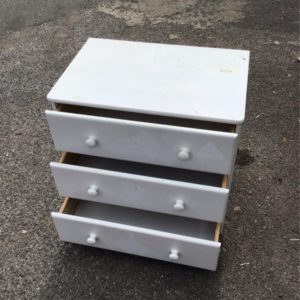 Chest Of Drawers Small (3 Drawers Or Fewer) – . / . / Composite / White