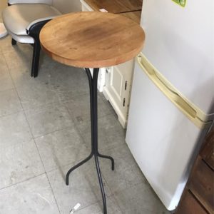 Table Coffee/ Occasional – . / Small / Metal / .