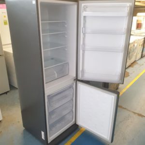 Fridge/Freezer – over 5 ft (3.A1) – RL38SBTB – Samsung / . / . / .