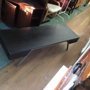 Table Coffee/ Occasional – . / Medium / Wood / Black