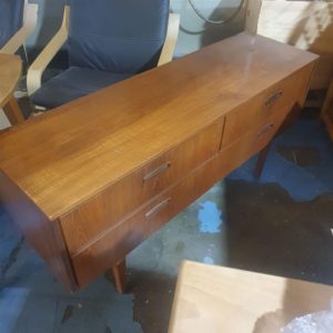 Sideboard Small – . / Medium / Wood / Dark Brown