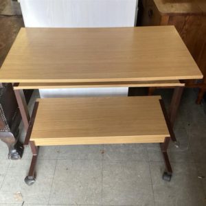 Computer Desk – . / Medium / Wood / Beige