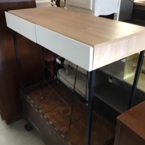 Desk With Loose Drawers – . / Medium / Wood / Beige