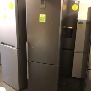 Fridge/Freezer – over 5 ft (2.A) – RL44ECTB – Samsung / . / . / .