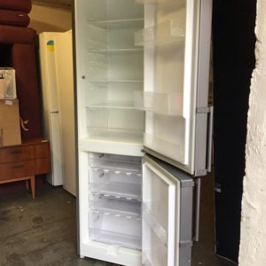 Fridge/Freezer – over 5 ft (2.A) – RL43THCMG – Samsung / . / . / Grey