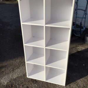 White cube Shelves 2×4 – . / . / . / White