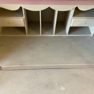 Cabinet Bureau – . / . / Wood / .