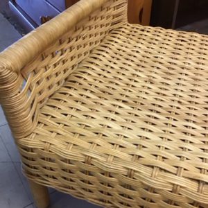 Dog Bed – . / . / Wood / .