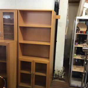 Shelves/Bookcase Large Doors on bottom – . / . / Wood / Pine