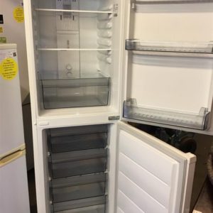 Fridge/Freezer – over 5 ft (2.A) – DFF470SW
