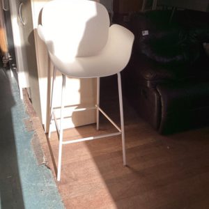 High Stool – . / . / . / White