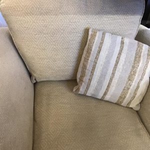 Armchair – . / . / . / Beige