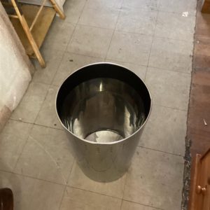 Bin – . / Small / Metal / .