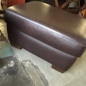 Stool/Pouffe – . / . / Leather / Dark Brown