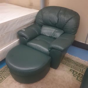 Armchair +Pouffe – . / Medium / Leather / Green