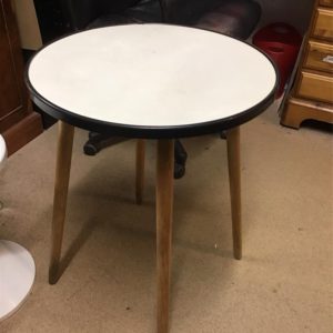 Table Coffee/ Occasional – . / . / Wood / White