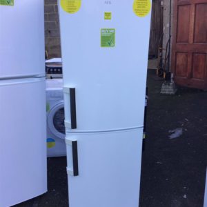 Fridge/Freezer – up to 5 ft (2.A) – RCB53325VW – AEG / . / . / .