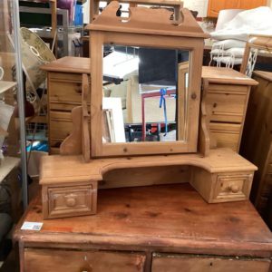 Dressing Table Mirror – . / . / Wood / .